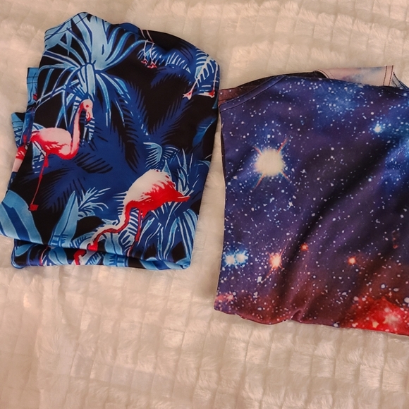 2 Women's racer back tank tops - Picture 5 of 5